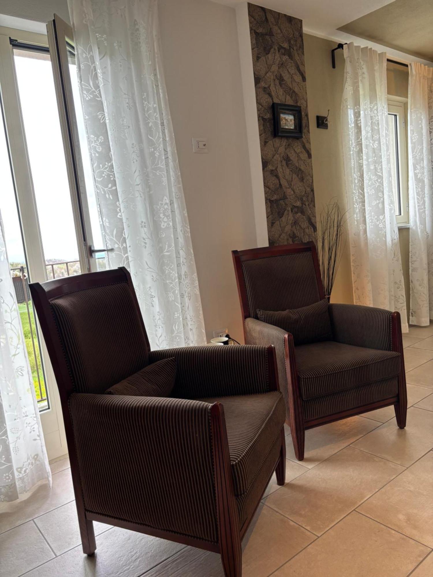 Serravalle delle Langhe La Luce Delle Colline Bed & Breakfast エクステリア 写真